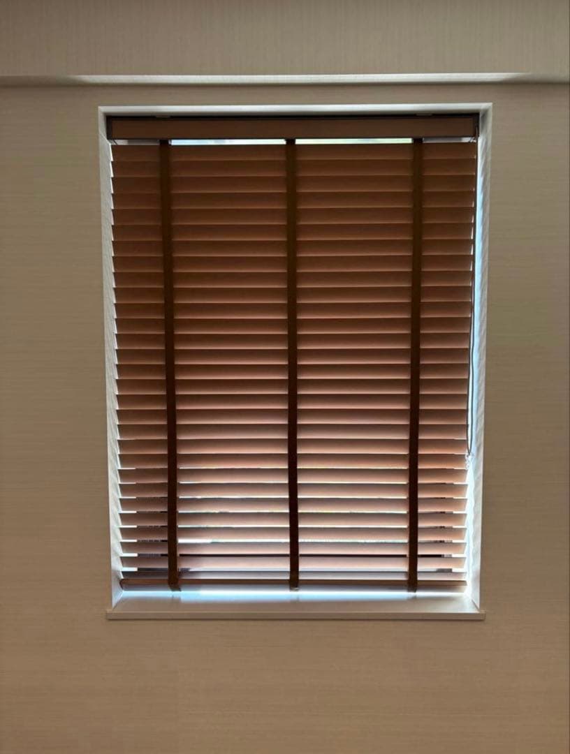 【TUISS DÉCOR】ウッドブラインド　新品 (885幅 x 1295丈 )