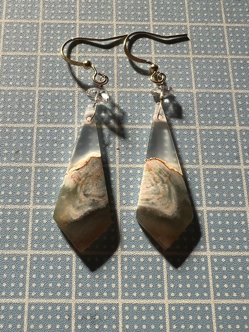 のほほん❤️オパライズドウッド　ハーキマー14kgfピアス