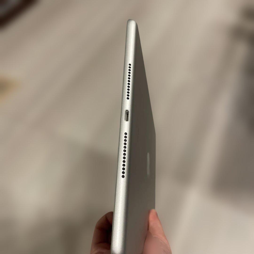 ipad 第8世代　wifi モデル32GB