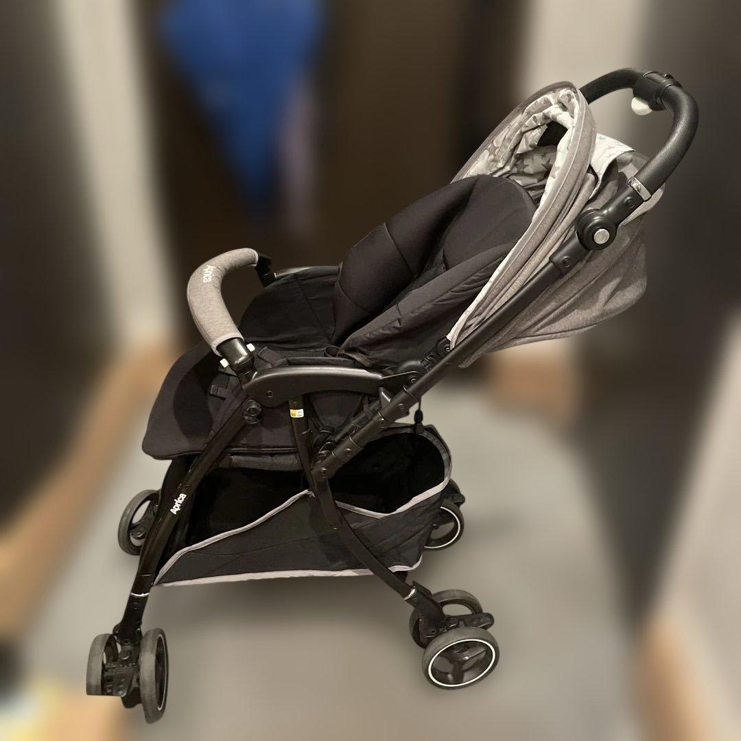 Aprica アップリカ　ベビーカー　ラクーナエアー　コンパクト