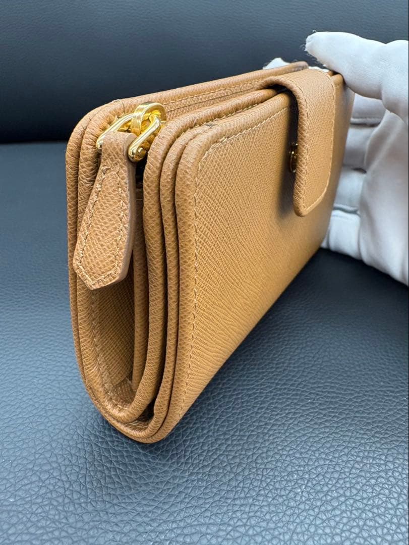 【新品未使用】PRADA プラダ サフィアーノレザー 二つ折り財布 1ML225