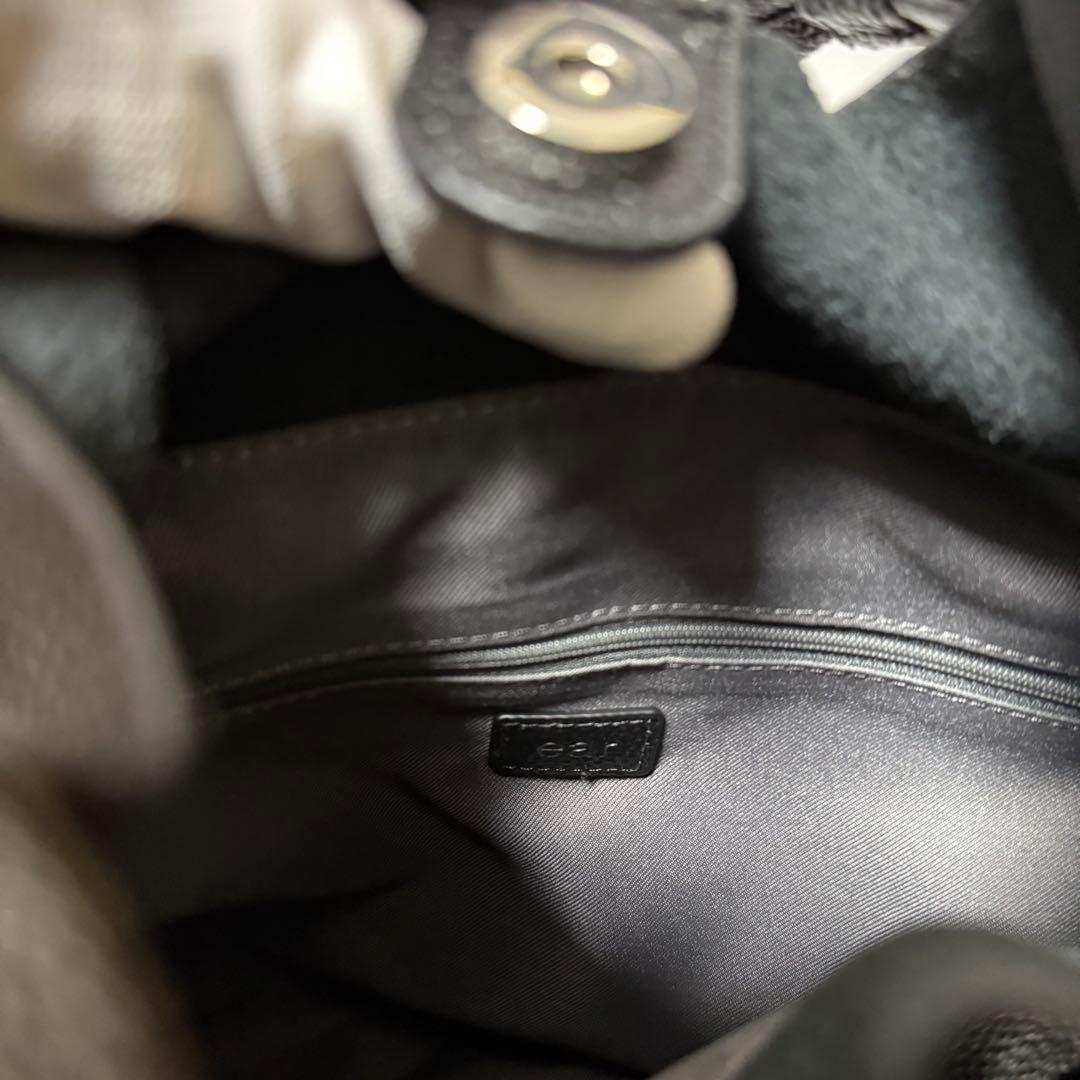 イアパピヨネ　レザースタッズトート　ブラック　黒