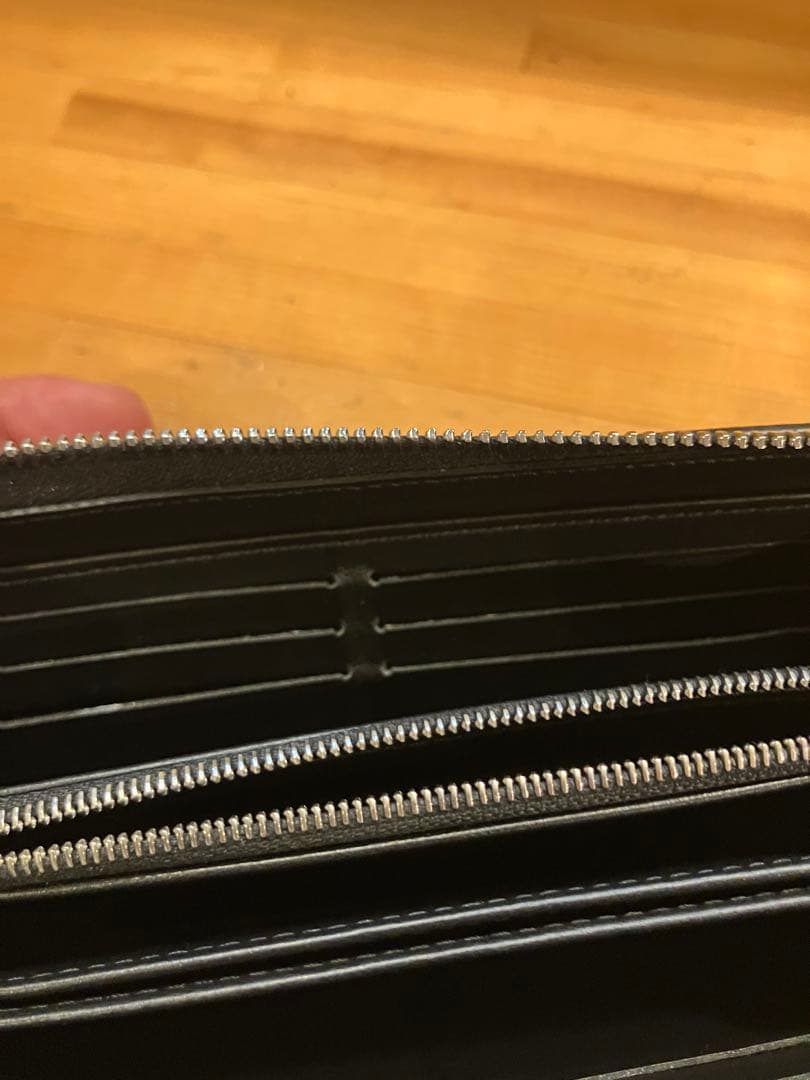 【ここなっつ】ルイヴィトン マヒナ ジッピーウォレット