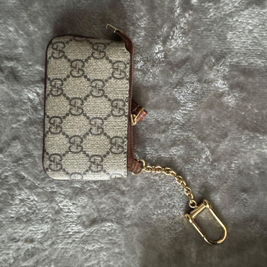 GUCCI メタルキーフック　ジップ
