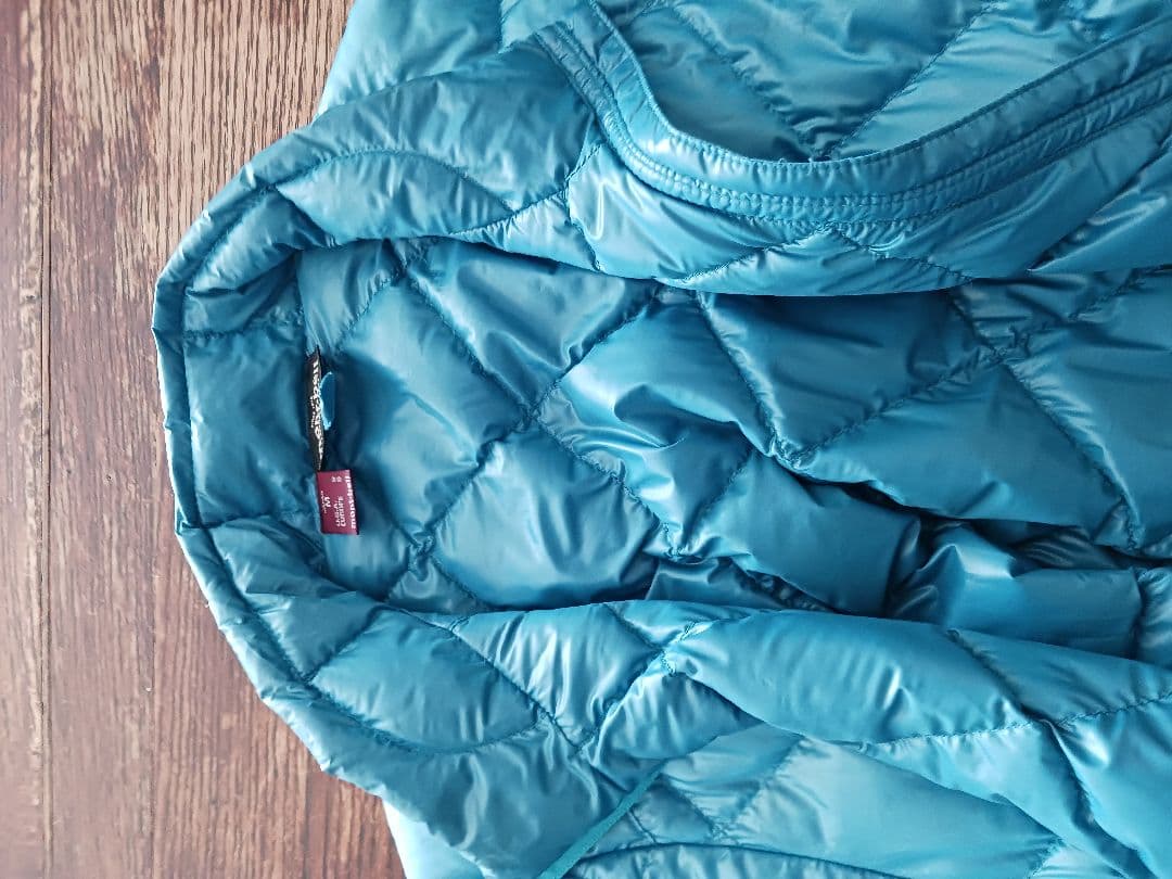 【美品】mont-bell ライトダウンジャケット Mライトブルー