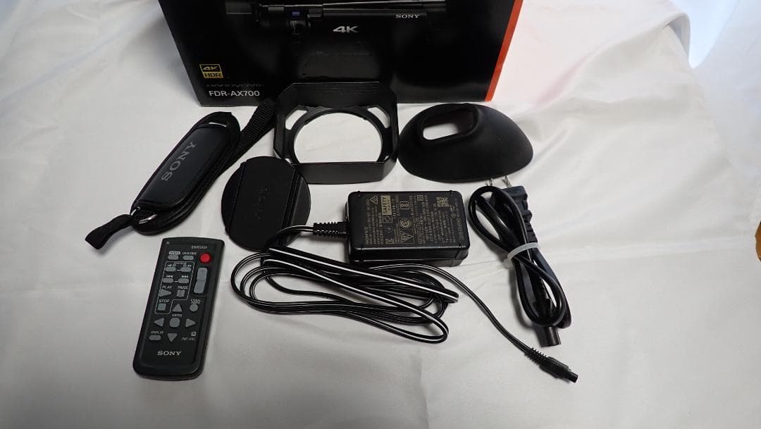 SONY 4K ビデオカメラ 本体　充電器.バッテリー