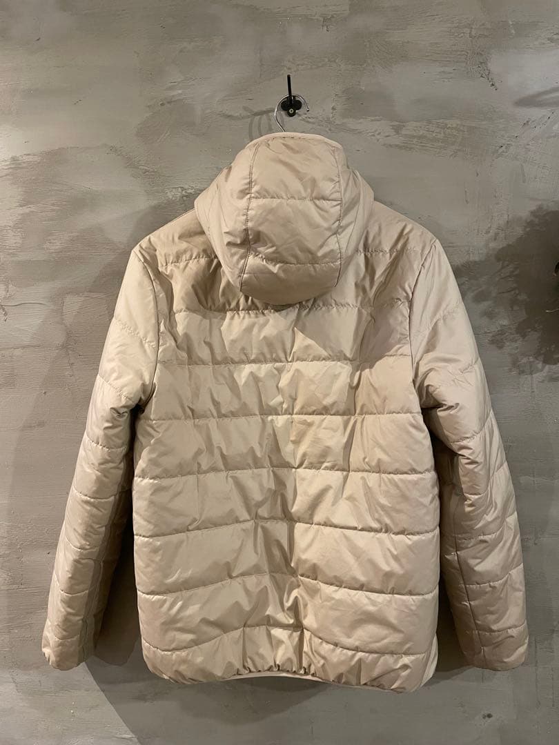 patagonia フード付きリバーシブルダウンジャケット