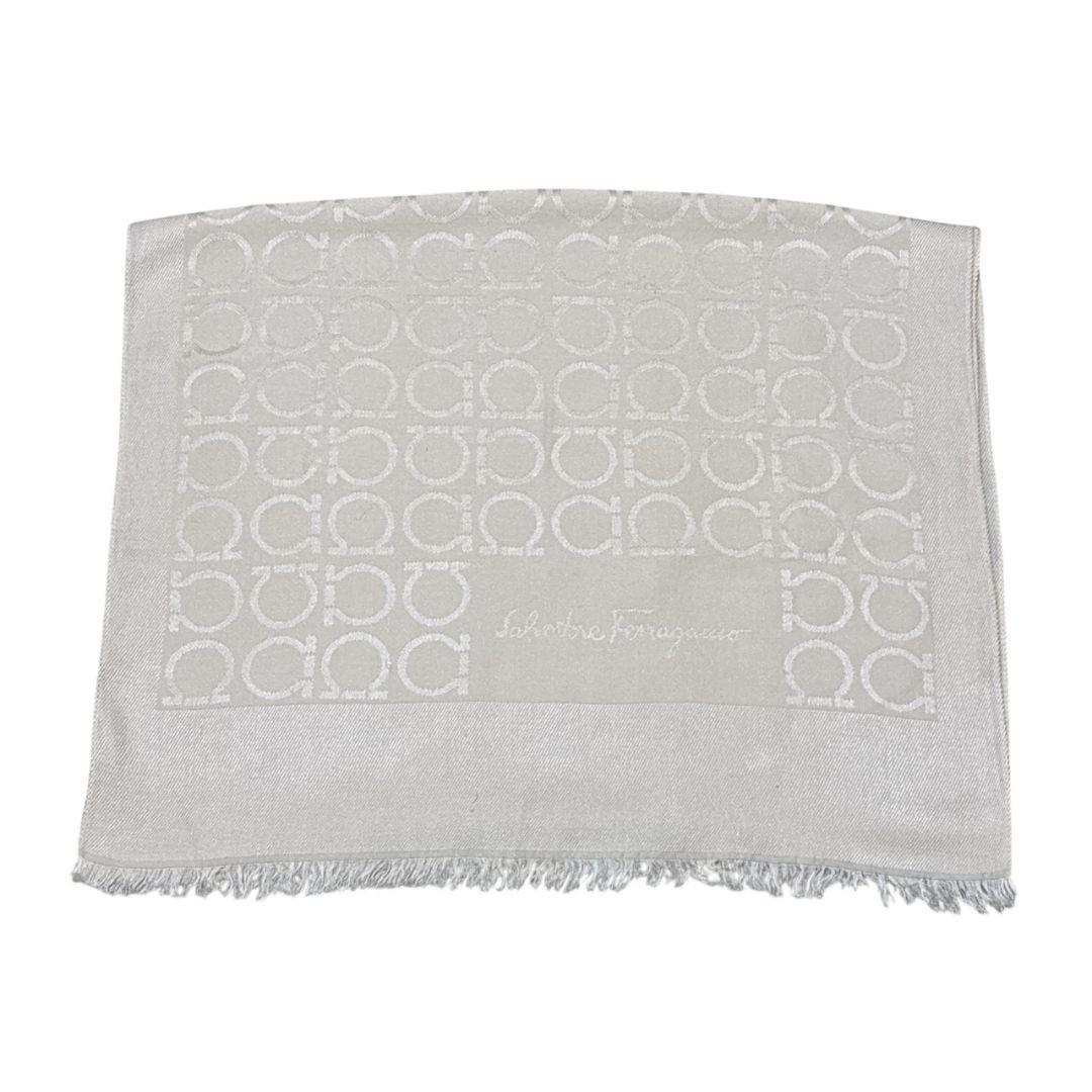 美品✨サルヴァトーレフェラガモ 大判ストール ショール 総柄 ガンチーニ 人気柄