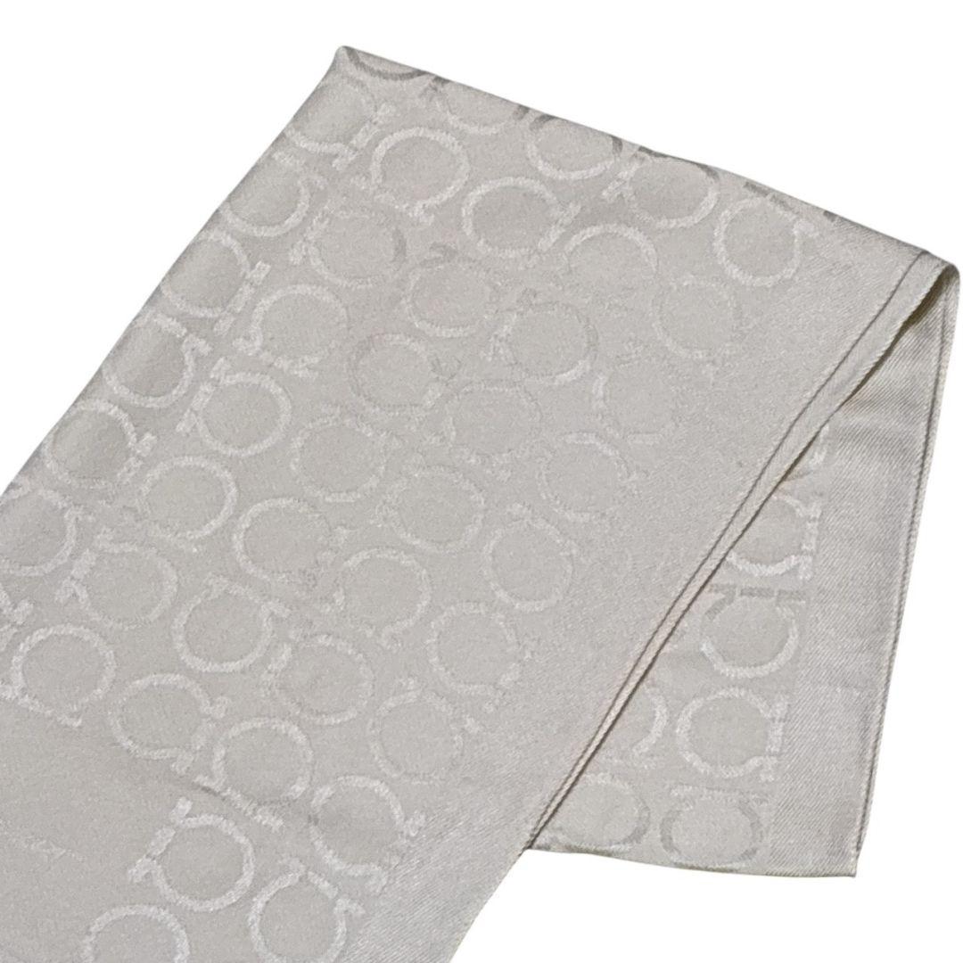 美品✨サルヴァトーレフェラガモ 大判ストール ショール 総柄 ガンチーニ 人気柄