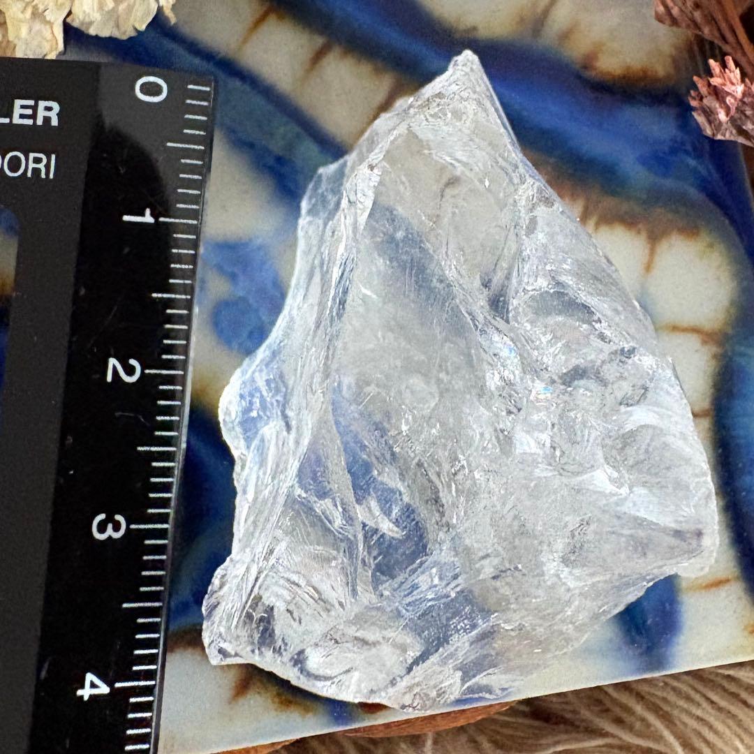 持つ方を選ぶ石♥神秘レムリアンシードクォーツ…☪︎*。꙳ 更に龍神様が潜む虹入り♥