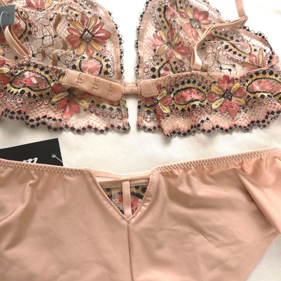 ♡お試し価格♡フレンチ ランジェリーEtam刺繍たっぷり超スイートなランジェリー