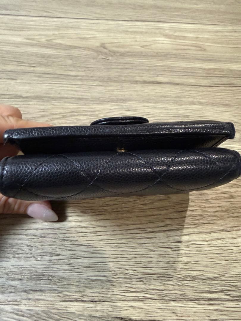 ぽっくん。シャネル CHANEL キャビアスキン マトラッセ 三つ折り財布