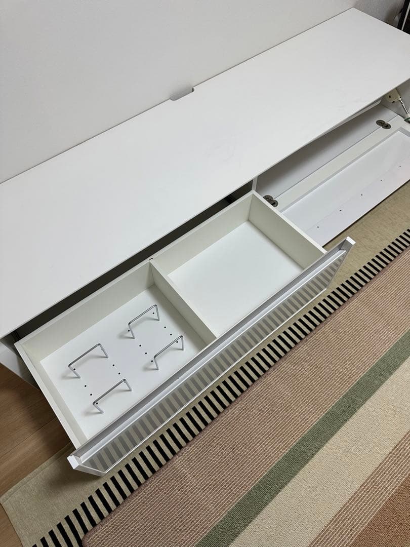 送料無料【美品】テレビボード ホワイト 幅１８０㎝ 白 国産家具