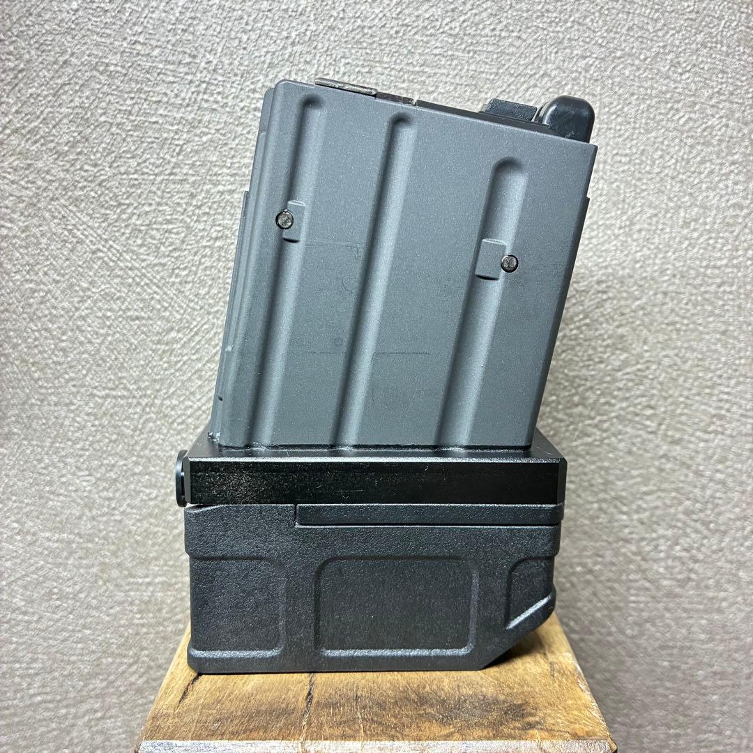 R8-04 東京マルイ GBB M4 マガジンアダプター 外部ソース仕様