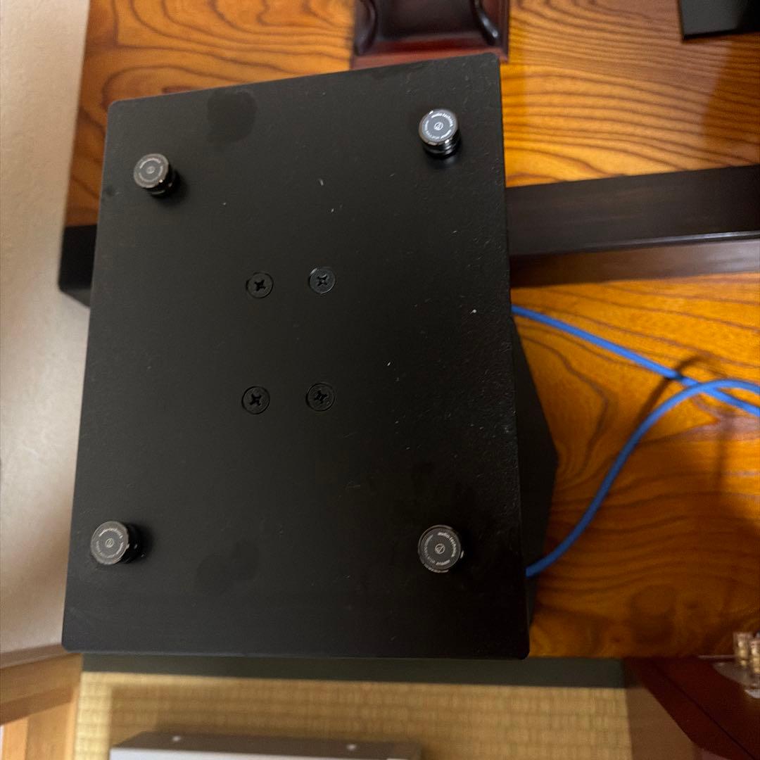 マッキー様希少品✨クアドラルロンドチェリー色　スピーカースタンドとスペーサー付き