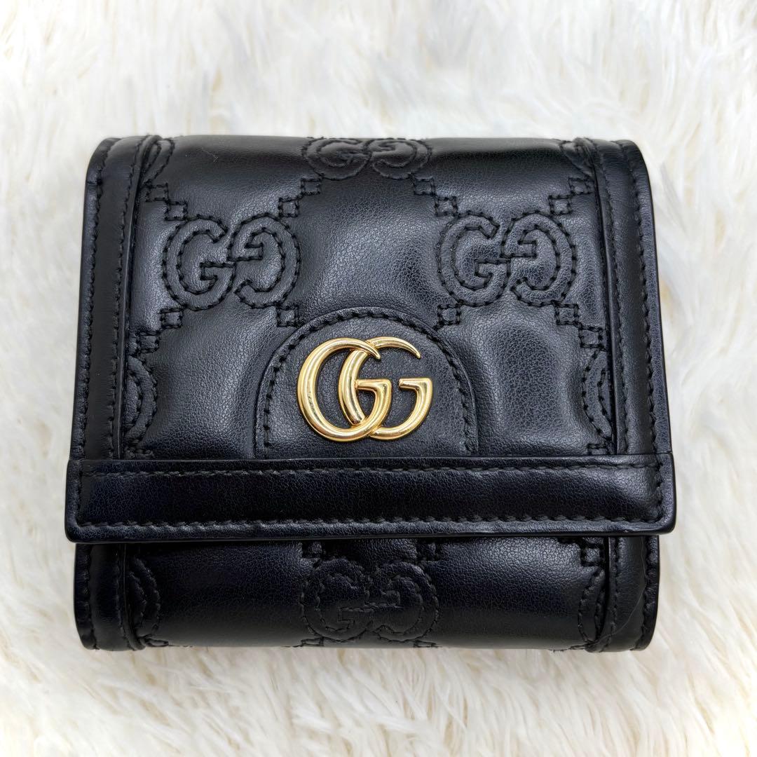 美品✨GUCCI GG マトラッセ 二つ折り財布 黒 キルティング
