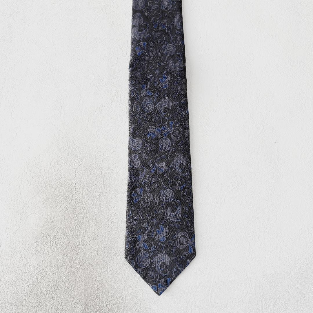 未使用級✨ホテルミラコスタ ネクタイ グレー ペイズリー風 ロゴ シルク 日本製