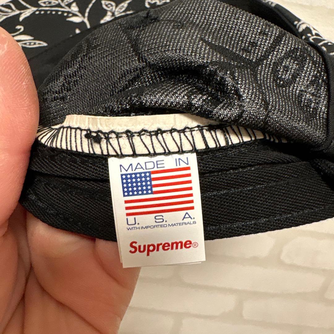 supremeキャップ花柄