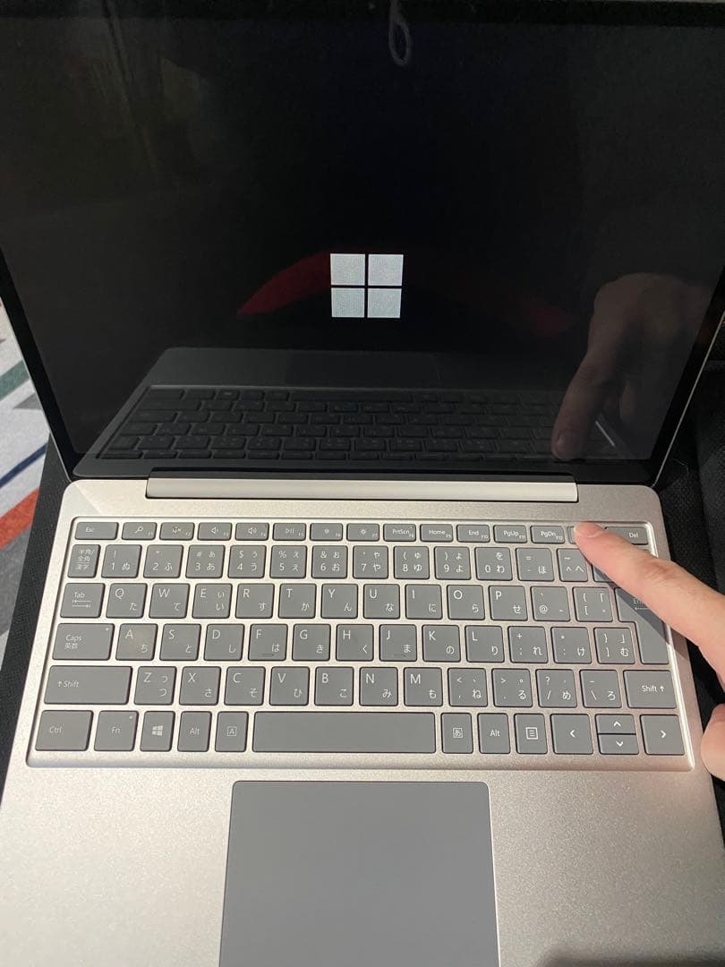 Surface Laptop GO 128G 8Gメモリ(ジャンク品)