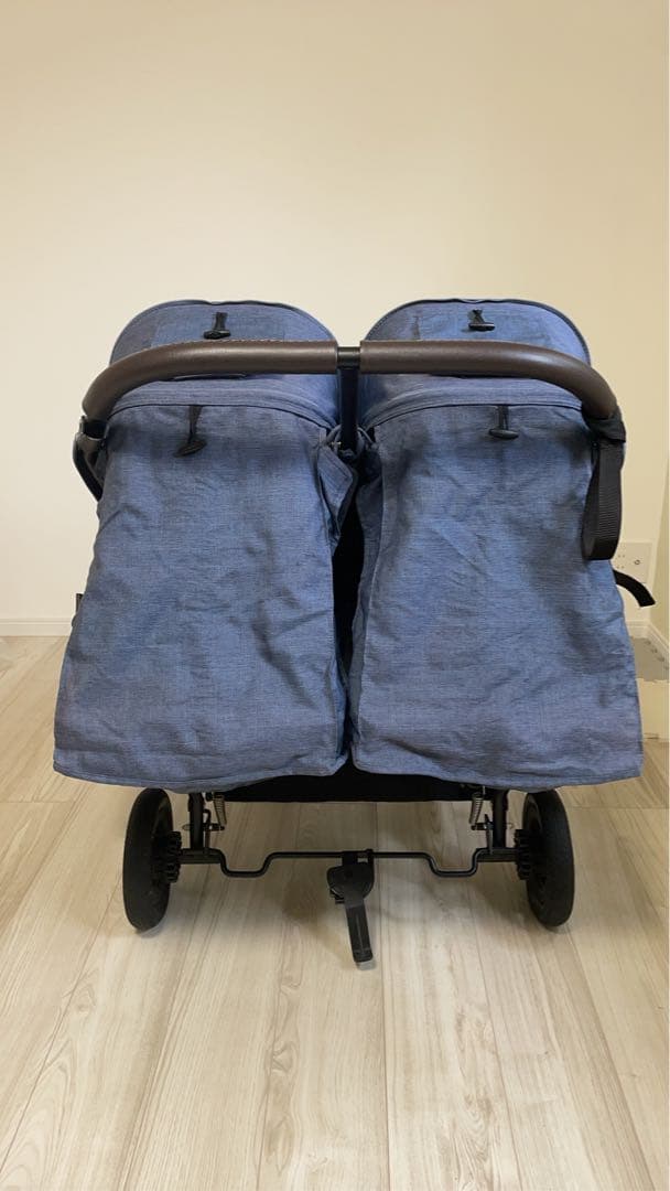 エアバギー　ココダブルベビーカー ブルー二人乗り