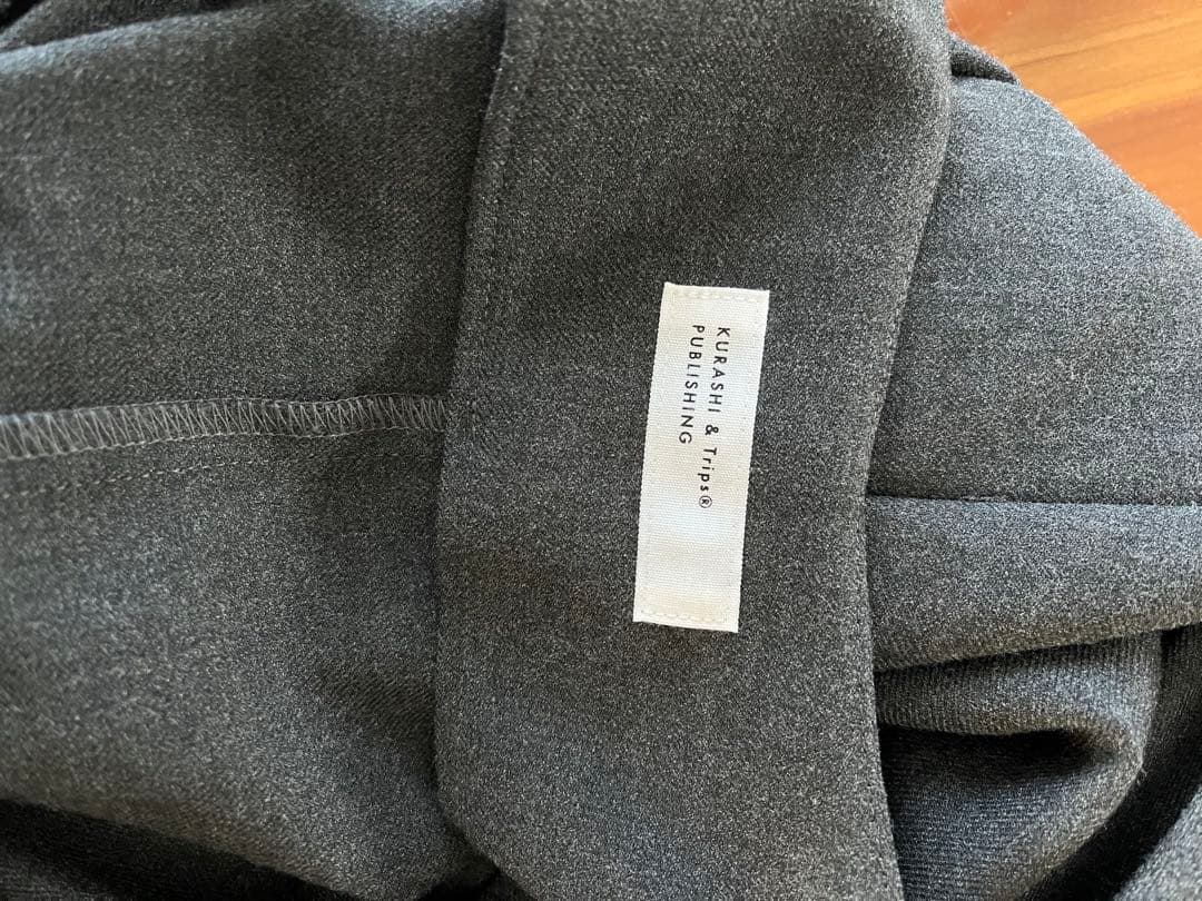 北欧暮らしの道具店 サイドタックのサロペットスカート