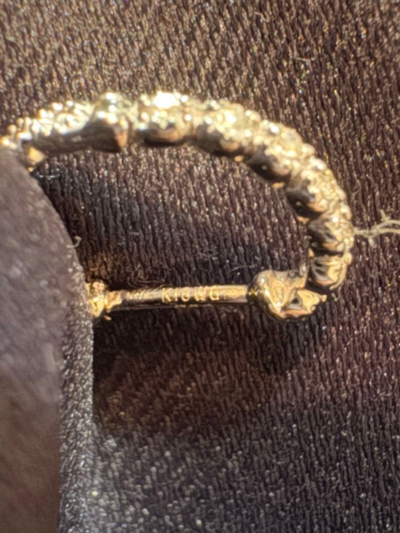 ダイヤモンド　k18WG フープピアス　中折れ式 0.06ct(0.03×2)