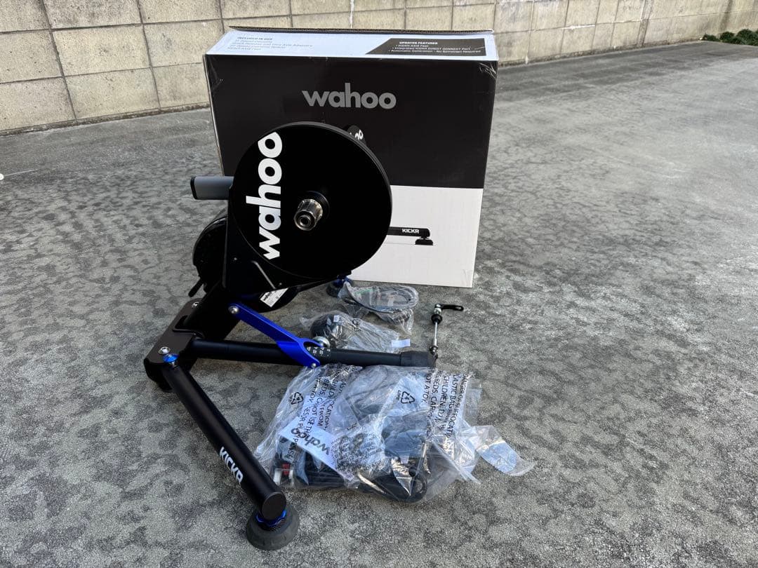 Wahoo KICKR WF113 V5トレーニングローラー zwift