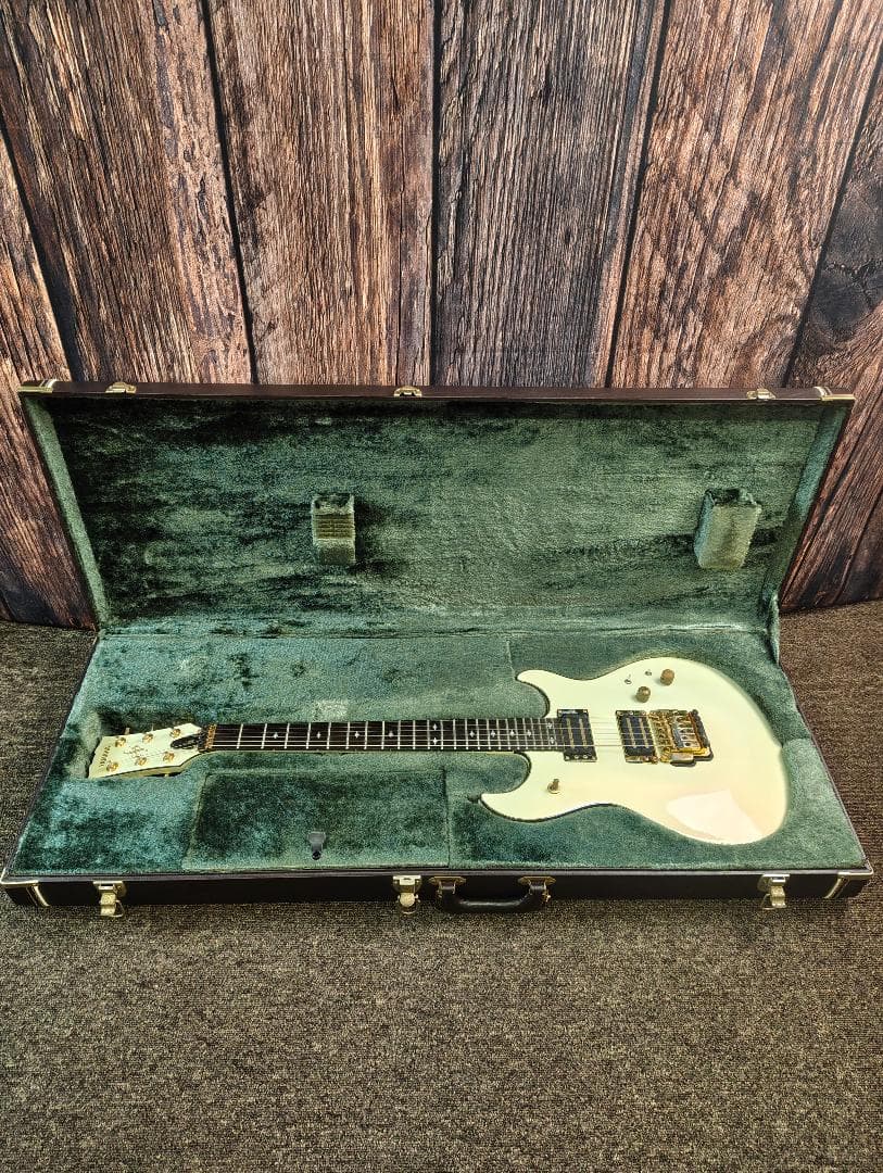 YAMAHA ヤマハ SFX-Ⅰ エレキギターハードケース付き