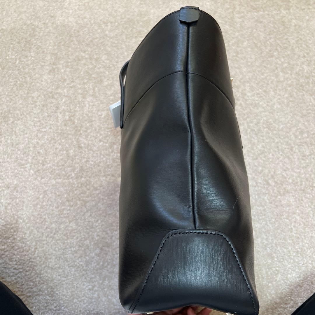 タケオキクチ　黒レザートートバッグ