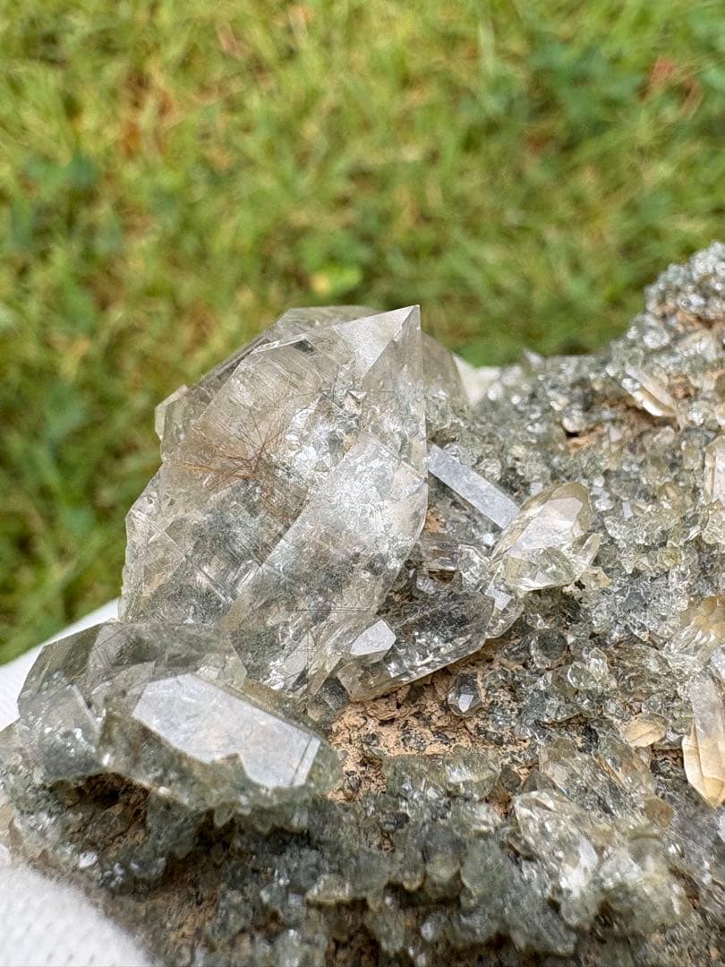 【匿名発送】マニハール産ルチルクォーツクラスター