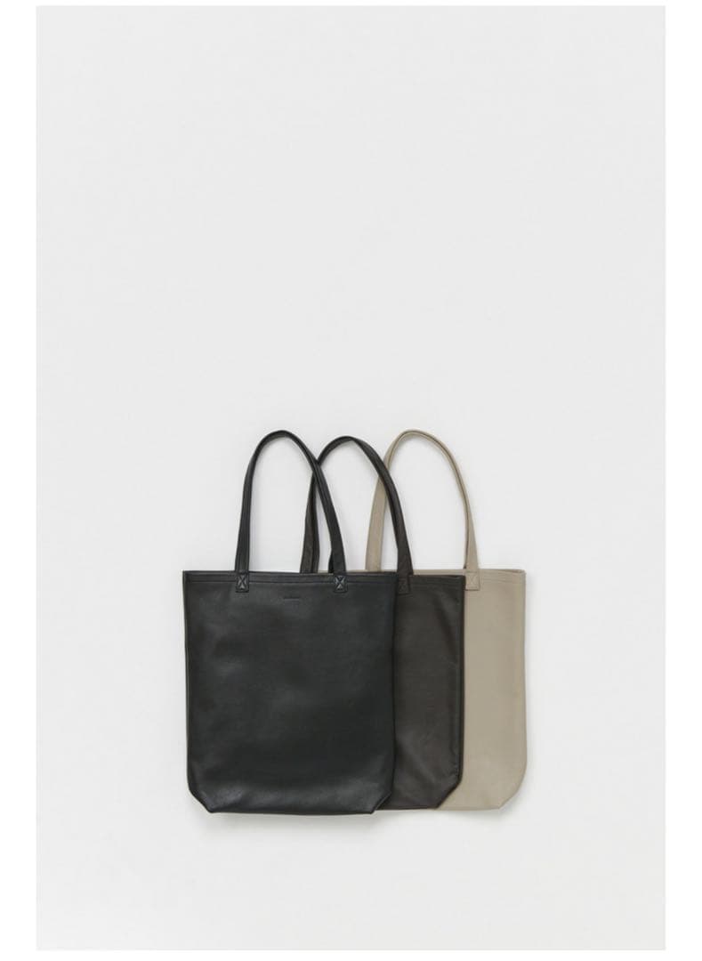 バッグ Hender Scheme cow bag M black