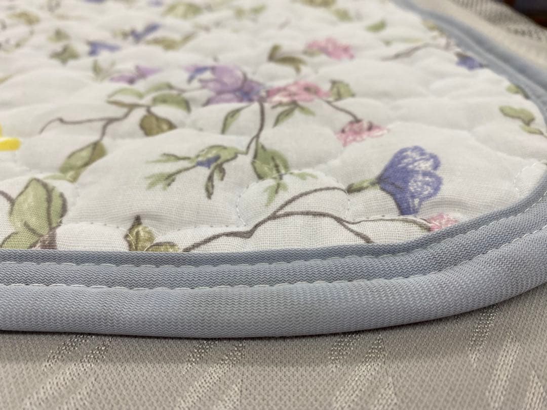 ロマンス　２重ガーゼ敷パッド・V &A・綿１００%・オールシーズン対応・シングル