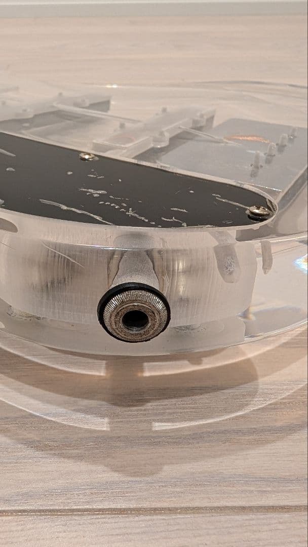 希少　光るエレキベース　アクリル製　LED搭載　ボディのみ　5弦　ステージ映え