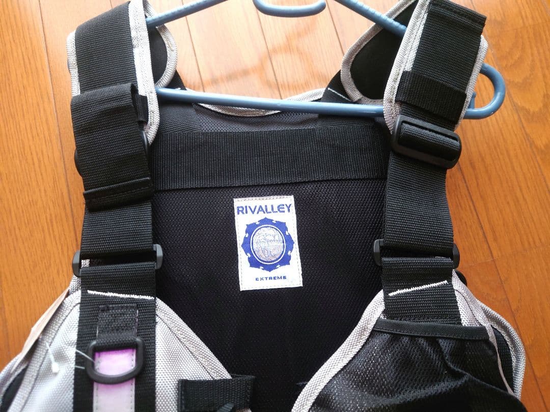 グ*ェ様 リバレイ RBB フィッシングベスト ライフベスト フローティングベス