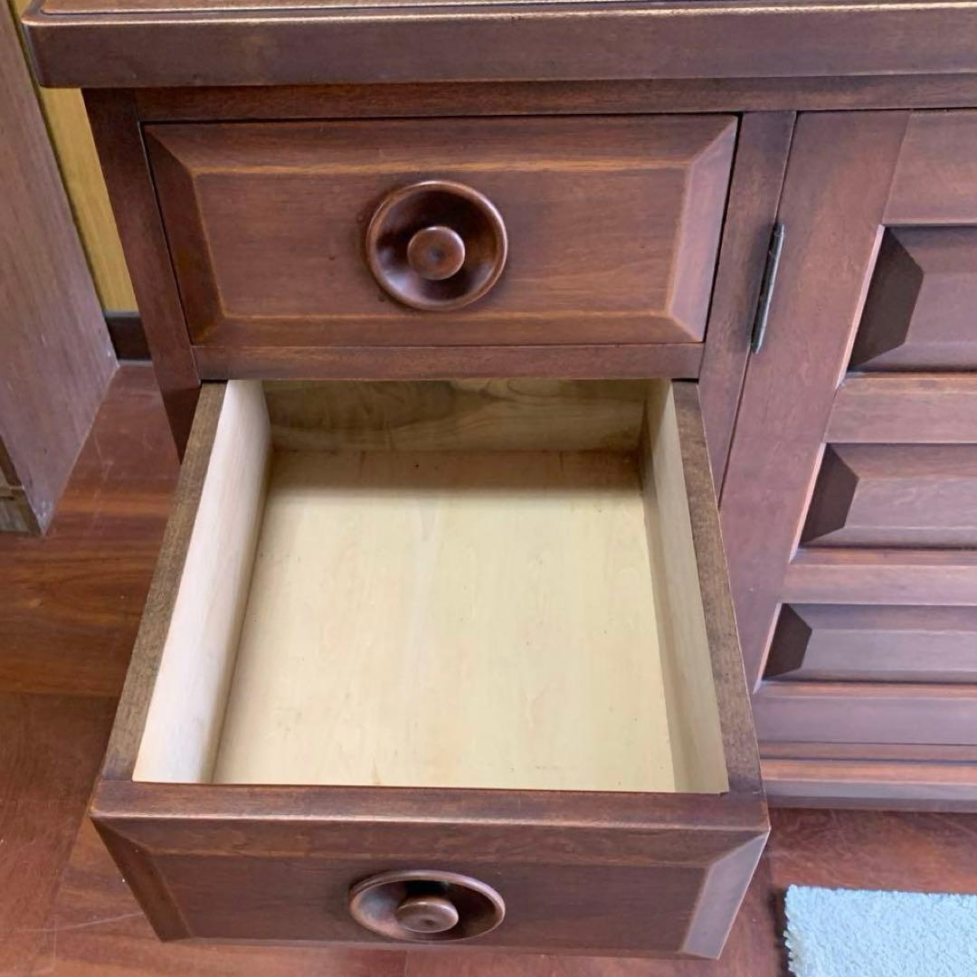 ガラス扉付きキャビネット　食器棚　本棚　辰巳木工　鳥取民藝家具　飾り棚　骨董