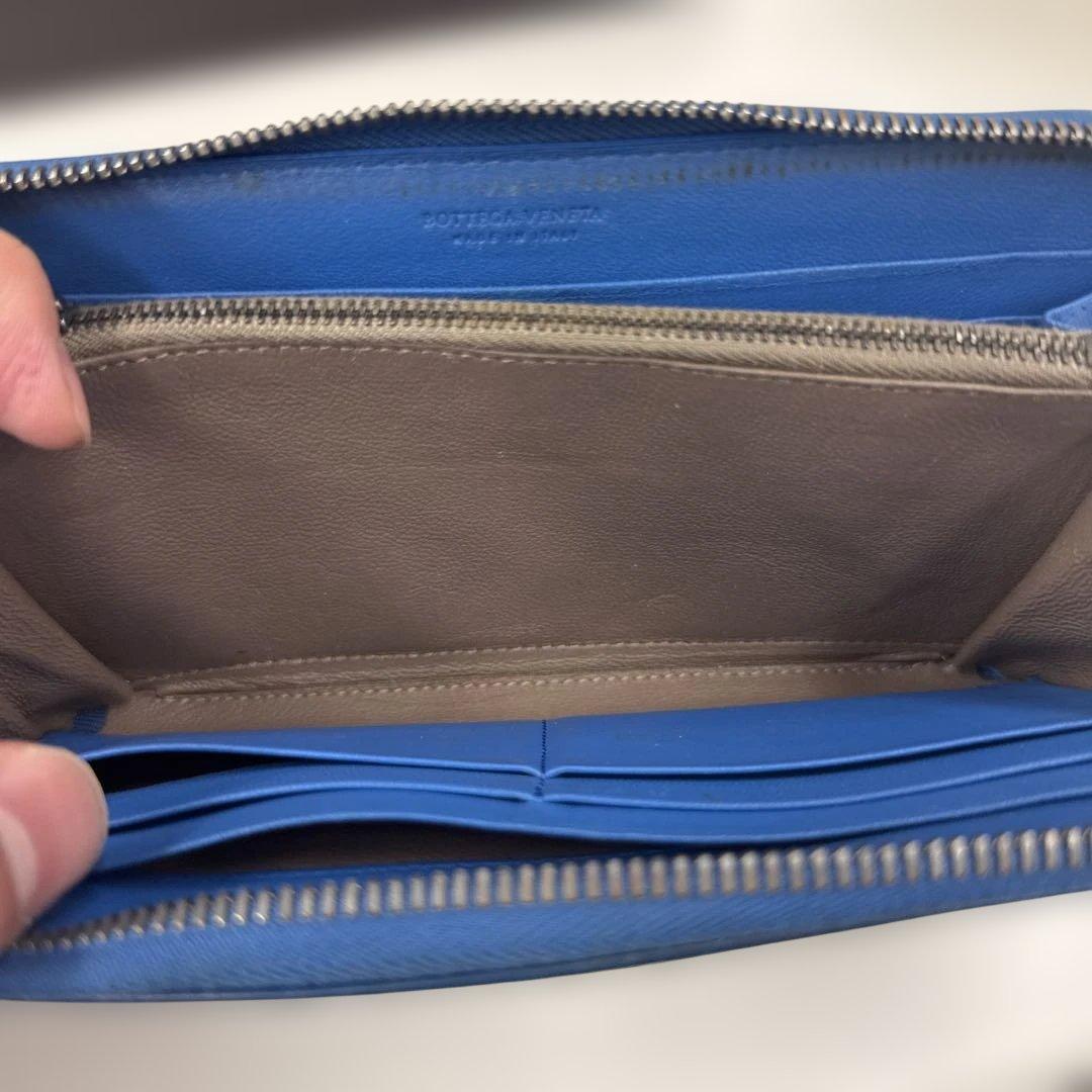 BOTTEGA VENETA ラウンドジップ ブルー レザー 長財布
