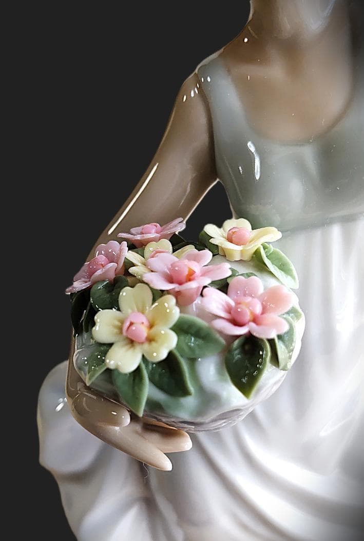 リヤドロ 春の花かご LLADRO 5790 人形フィギュリン 美品 箱あり