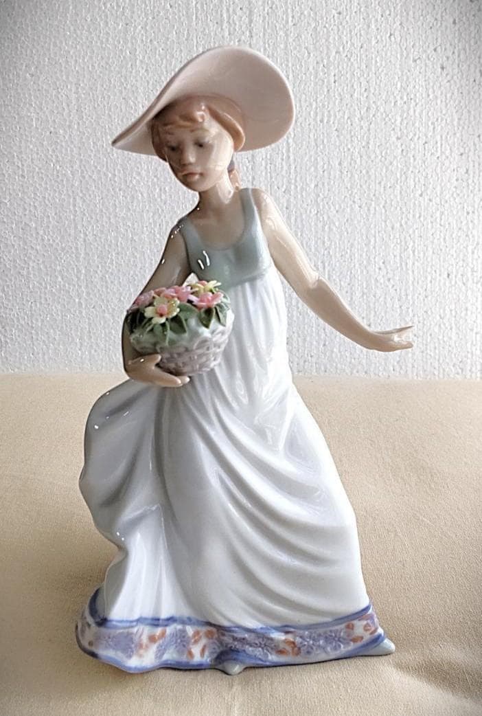 リヤドロ 春の花かご LLADRO 5790 人形フィギュリン 美品 箱あり