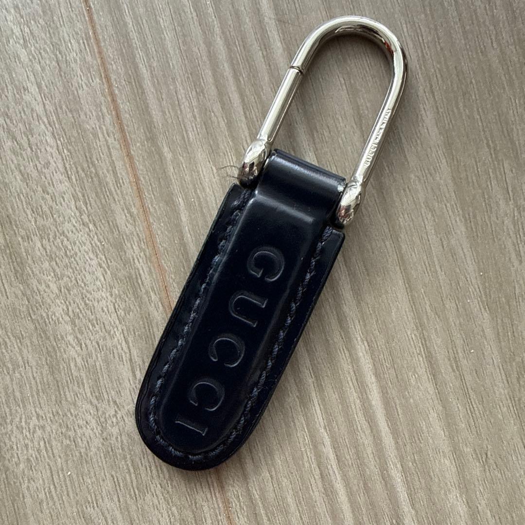 GUCCI ネイビー レザー キーホルダー