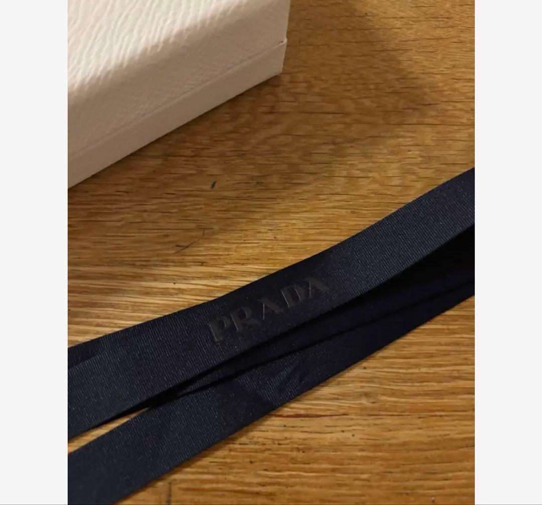 プラダ　ミラーチャーム　キーホルダー