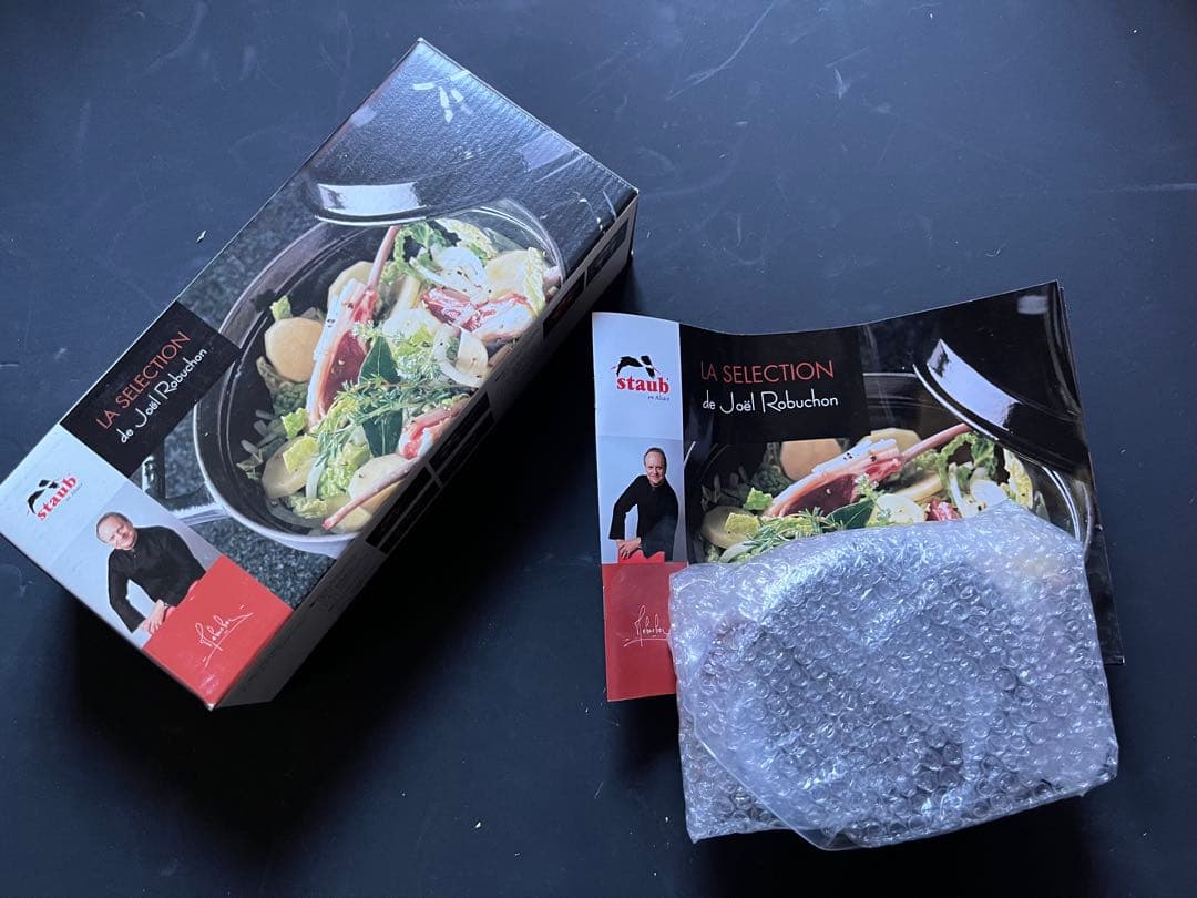 staub ミニラウンド　ココット10cm レッド