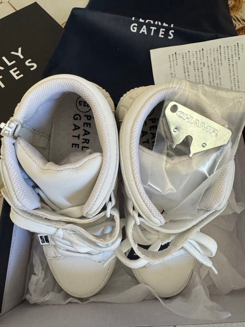 高島屋新品未使用箱袋付PEARLYGATES ホワイト23.5cm¥14000