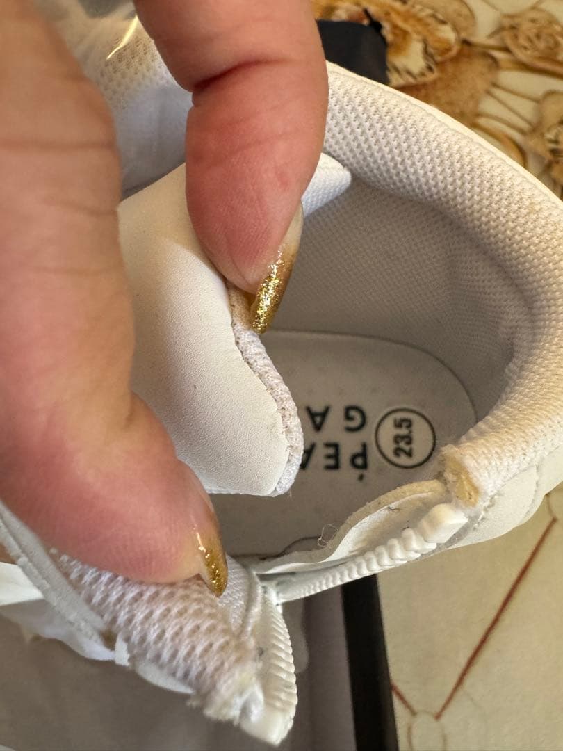 高島屋新品未使用箱袋付PEARLYGATES ホワイト23.5cm¥14000