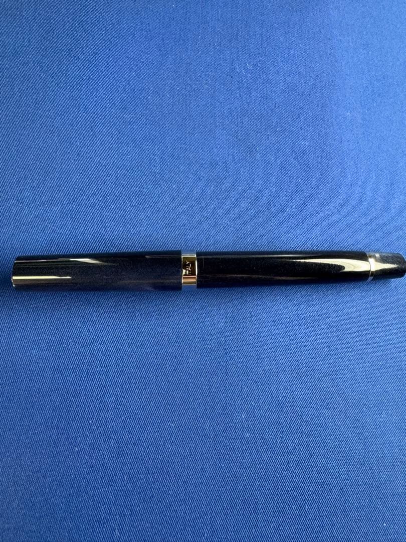 オマス ボローニャ マザーオブパール　万年筆