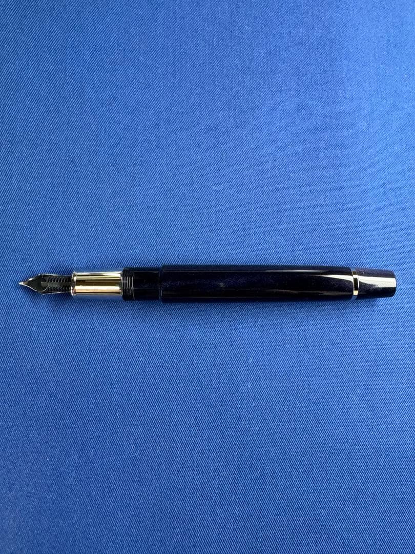 オマス ボローニャ マザーオブパール　万年筆