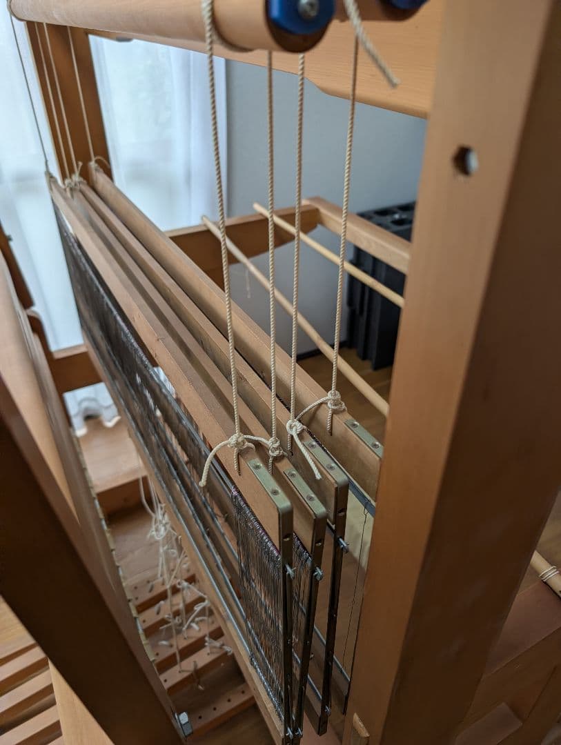 【jmwag＆d】 藤倉紡織機TT90（旧型）4枚綜絖6本踏み木/筬・綜絖