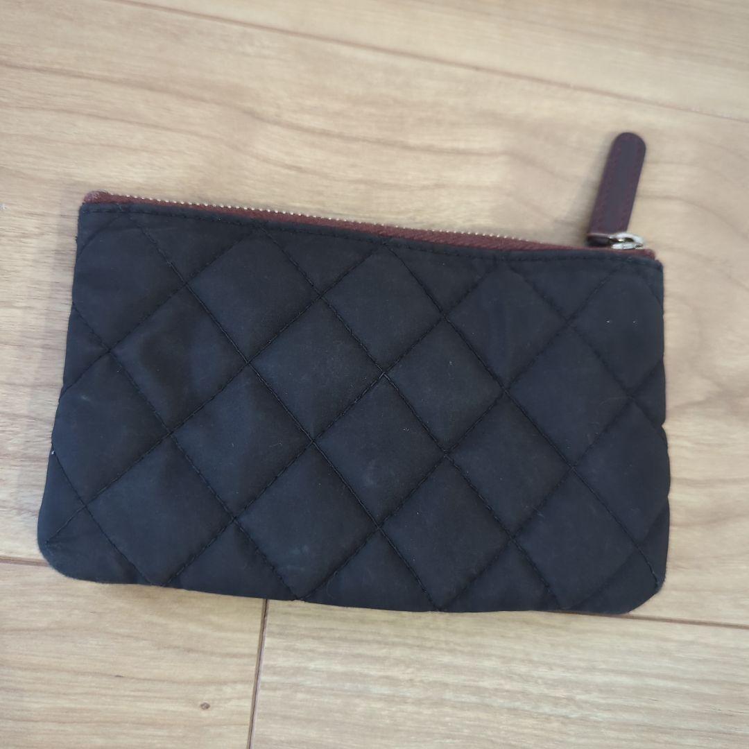 CHANEL 黒 キルティング ポーチ　ケース