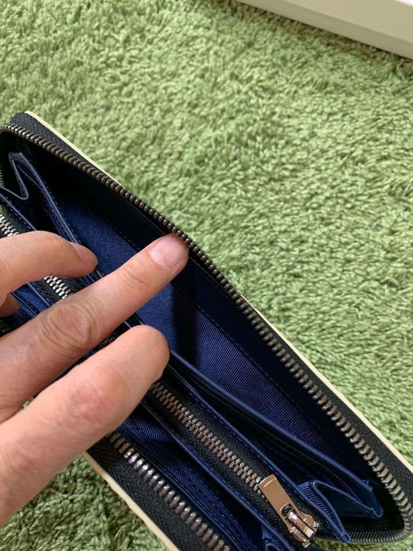 新品 23100円円 ランバン オン ブルー長財布 牛革 レザー アイボリー