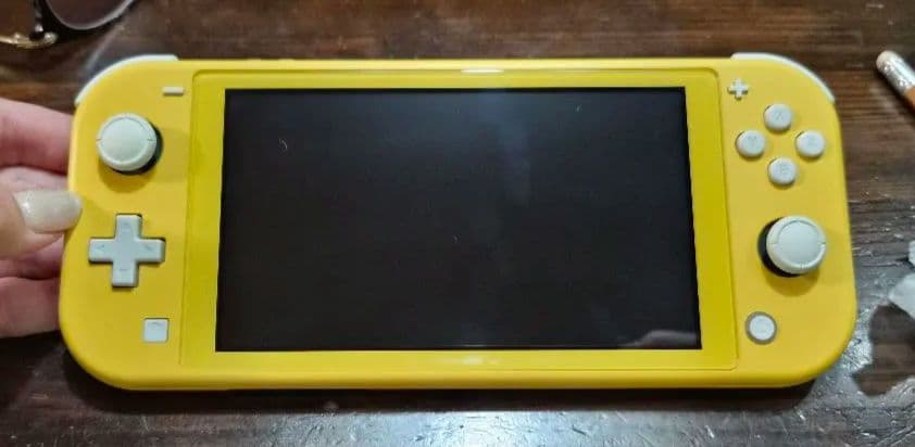 値下げしました！Nintendo Switch Lite 　本体のみ