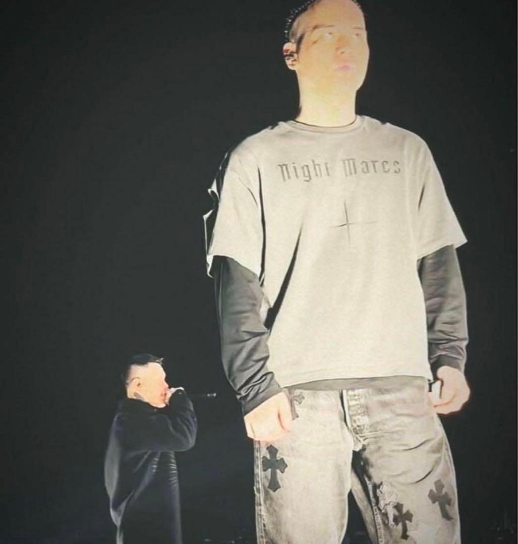 yzerr着用 LAST NEST \